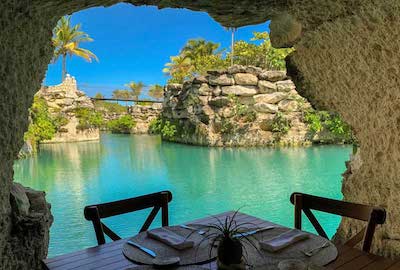 Dinning in the Riviera Maya