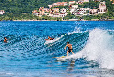 Surf in Ixtapa-Zihuatanejo